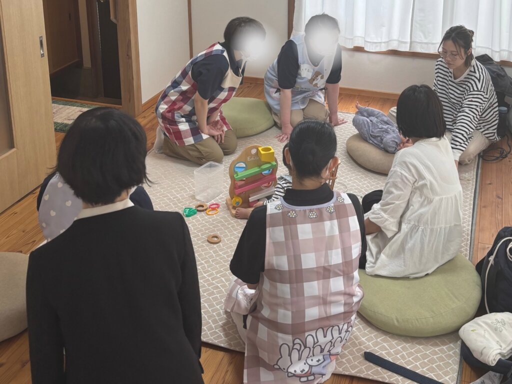 ベビーマッサージ教室での看護専門学校の実習受け入れ