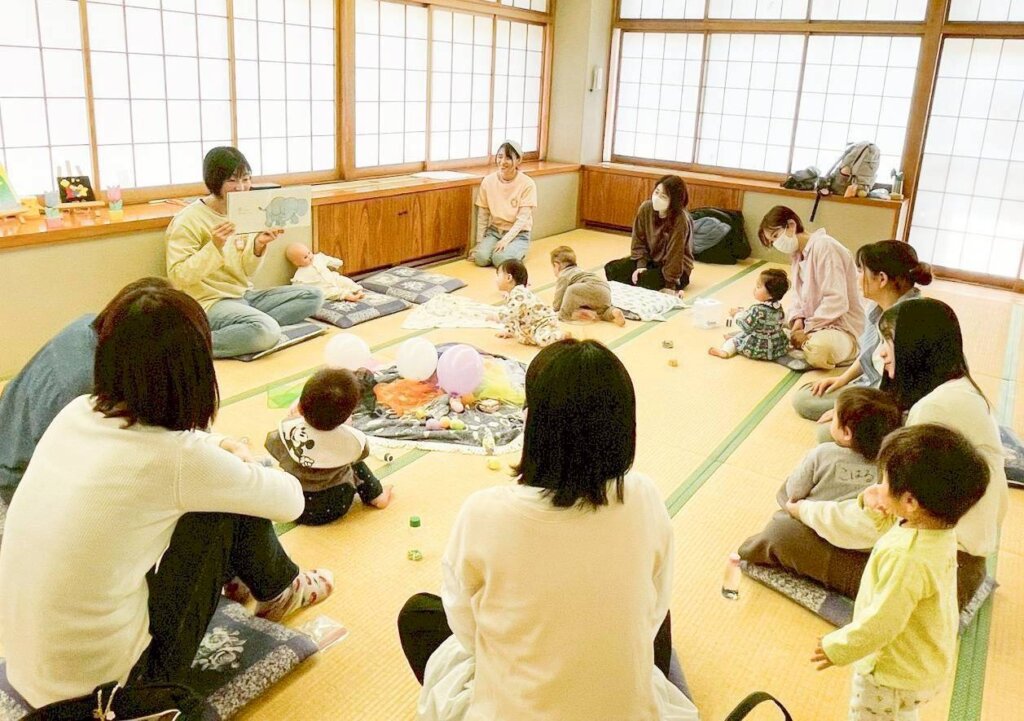 ベビーマッサージの先生たち